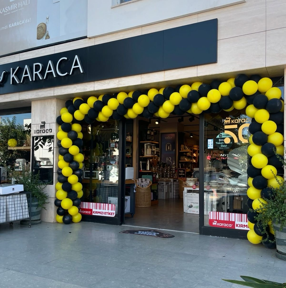 Ballondekoration für eine Neueröffnung
